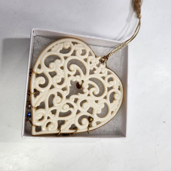 Lenox Mothers Heart Pierced Jeweled Christmas Ornament Hanging Crystals VTG Box - Picture 6 of 7